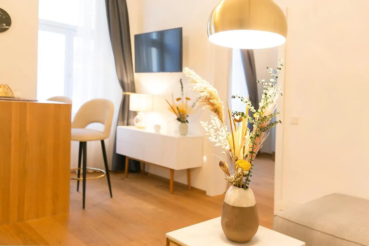 Apartmanhotel Mint@Naschmarkt Premium Apartments Bécs